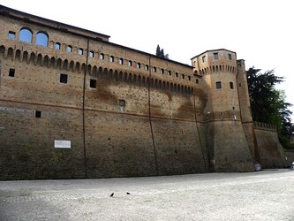 CESENA e il suo centro storico. Fotografie di Giulio Azzarello &copy;2014.