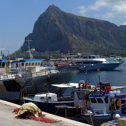 SAN VITO LO CAPO. Fotografie di Giulio Azzarello ©2023. SAN VITO LO CAPO. Fotografie di Giulio Azzarello ©2023.