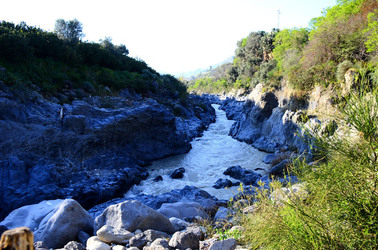 GOLE DELL ALCANTARA in Sicilia. Fotografie di Giulio Azzarello &copy;2016.