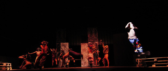 NOTREDAM de PARIS con giovani artisti. Fotografie di Giulio Azzarello ©2014. NOTREDAM de PARIS con giovani artisti. Fotografie di Giulio Azzarello ©2014.