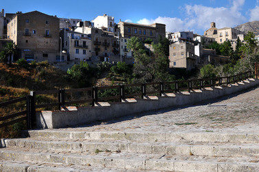 POLIZZI GENEROSA in Sicilia. Fotografie di Giulio Azzarello ©2014. POLIZZI GENEROSA in Sicilia. Fotografie di Giulio Azzarello ©2014.