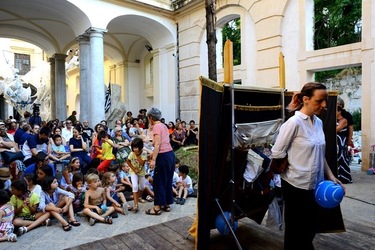 PULCINELLA Napoli. Fotografie di Giulio Azzarello ©2020. PULCINELLA Napoli. Fotografie di Giulio Azzarello ©2020.