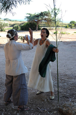 PAOLA PACE attrice italiana di origini siciliane Palermo ritratti a Sellinunte. Fotografie di Giulio Azzarello ©2014.