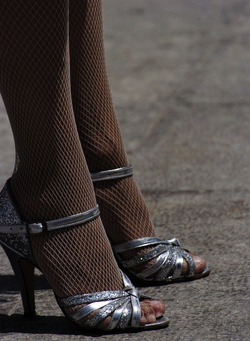 DIEGO CALARCO e il suo tango argentino. Fotografie di Giulio Azzarello ©2014. DIEGO CALARCO e il suo tango argentino. Fotografie di Giulio Azzarello ©2014.