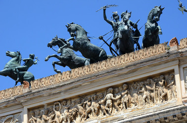 TEATRO Politeama di Palermo. Fotografie di Giulio Azzarello ©2014.