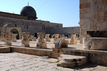LA CITTA SANTA DI GERUSALEMME fotografie di Giulio Azzarello ©2104. LA CITTA SANTA DI GERUSALEMME fotografie di Giulio Azzarello ©2104.