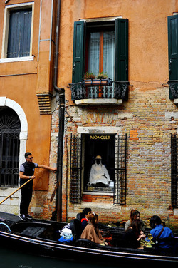 CENTRO STORICO DI VENEZIA fotografie di Giulio Azzarello ©2016. CENTRO STORICO DI VENEZIA fotografie di Giulio Azzarello ©2016.