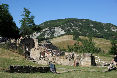 IL PARCO DELLA MEMORIA DI MONTESOLE Marzabotto . Fotografie di Giulio Azzarello &copy;2014.
