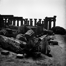 ARCHEO fotografie di Giulio Azzarello ©2021. ARCHEO fotografie di Giulio Azzarello ©2021.