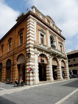 CESENA e il suo centro storico. Fotografie di Giulio Azzarello &copy;2014.