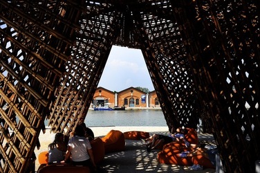 STRUTTURA di LEGNO BIENNALE di ARCHITETTURA di VENEZIA. Foto di G.Azzarello ©2018. STRUTTURA di LEGNO BIENNALE di ARCHITETTURA di VENEZIA. Foto di G.Azzarello ©2018.