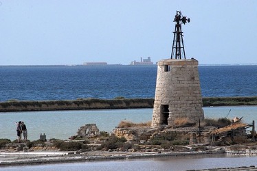LE SALINE di Trapani in Sicilia. Fotografie di Giulio Azzarello ©2014. LE SALINE di Trapani in Sicilia. Fotografie di Giulio Azzarello ©2014.