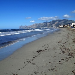 COSTA SICILIANA. Fotografie di Giulio Azzarello &copy;2022.
