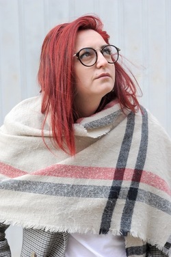 LUCREZIA artista modella attrice. Fotografie di Giulio Azzarello &copy;2018.