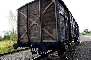AUSCHIWITZ BIRKENAU il luogo della storia il campo. Fotografie di Giulio Azzarello &copy;2016.
