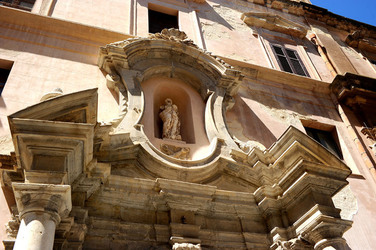 TRAPANI il centro storico il porto il mare la colombaia. Fotografie di Giulio Azzarello ©2014. TRAPANI il centro storico il porto il mare la colombaia. Fotografie di Giulio Azzarello ©2014.