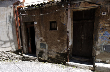 CORLEONE paese e comune siciliano panorami e particolari. Fotografie di Giulio Azzarello ©2014.