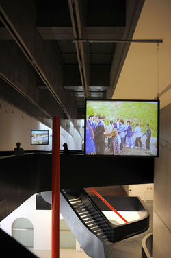 MUSEO MAXXI contemporaneo a Roma panoramiche e particolari. Fotografie di Giulio Azzarello ©2014. MUSEO MAXXI contemporaneo a Roma panoramiche e particolari. Fotografie di Giulio Azzarello ©2014.