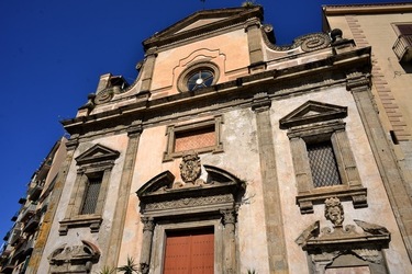CENTRO STORICO di PALERMO fotografie di Giulio Azzarello ©2019.