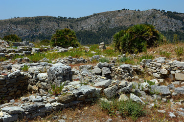 SEGESTA il sito archeologico il teatro greco e l acropoli. Panorami e particolari. Fotografie di Giulio Azzarello &copy;2014.