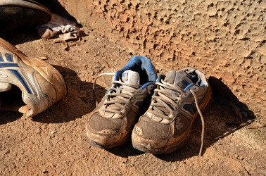 SCARPE di persone povere. Fotografie di Giulio Azzarello &copy;2016.