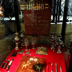 LA SINAGOGA di CRACOVIA. Fotografie di Giulio Azzarello ©2016. LA SINAGOGA di CRACOVIA. Fotografie di Giulio Azzarello ©2016.