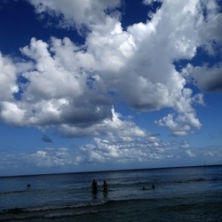 MONDELLO. Fotografe di Giulio Azzarello &copy;2023.