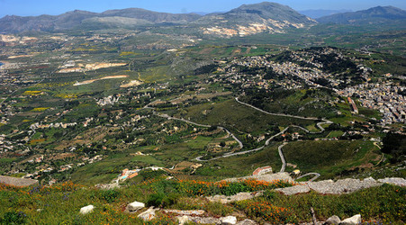 ERICE e il suo QUARTIERE SPAGNOLO.Fotografie di Giulio Azzarello &copy;2014.