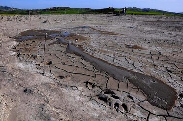 LE MACALUBE di Sicilia. Fotografie di Giulio Azzarello ©2014. LE MACALUBE di Sicilia. Fotografie di Giulio Azzarello ©2014.