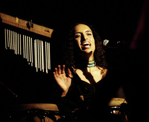 NOA artista musicista israeliana. Fotografie di Giulio Azzarello &copy;2014.