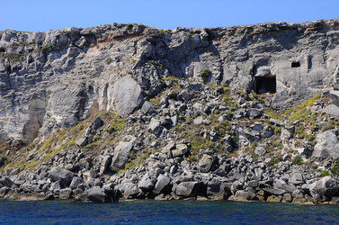 ISOLA DI FAVIGNANA in Sicilia. Visioni panoramiche o particolari. Fotografie di Giulio Azzarello ©2014. ISOLA DI FAVIGNANA in Sicilia. Visioni panoramiche o particolari. Fotografie di Giulio Azzarello ©2014.