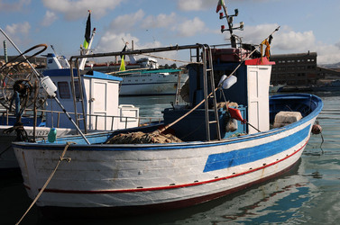 PORTO EMPEDOCLE in Sicilia. Fotografie di Giulio Azzarello &copy;2014.