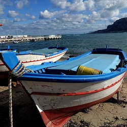 MONDELLO. Fotografie di Giulio Azzarello &copy;2024.