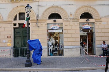 CAMILLERI e MONTALBANO a Porto Empedocle Agrigento . Fotografie di Giulio Azzarello ©2014. CAMILLERI e MONTALBANO a Porto Empedocle Agrigento . Fotografie di Giulio Azzarello ©2014.