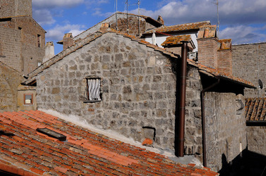 VITERBO e il suo centro storico. Fotografie di Giulio Azzarello &copy;2014.