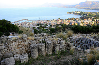 SOLUNTO in Sicilia. Fotografie di Giulio Azzarello ©2016. SOLUNTO in Sicilia. Fotografie di Giulio Azzarello ©2016.