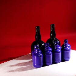 BOTTIGLIE. Fotografia di Giulio Azzarello &copy;2023.