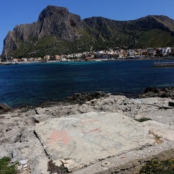 BAIA DEL CORALLO. Fotografie di Giulio Azzarello &copy;2022.