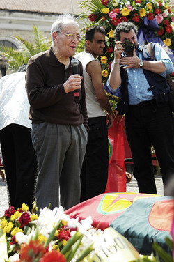 DINO FRISULLO pacifista universale un ricordo. Fotografie di Giulio Azzarello ©2014.