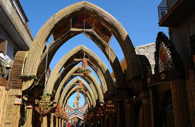 GLI ARCHI DI PASQUA a San Biagio Platani in Sicilia. Fotografie di Giulio Azzarello &copy;2014.