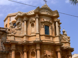 IL BAROCCO DI NOTO in Sicilia panoramiche e particolari. Fotografie di Giulio Azzarello &copy;2014.