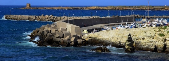 TERRASINI in Sicilia. Fotografie di Giulio Azzarello &copy;2018.
