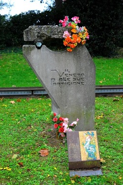 BIENNALE di VENEZIA 2017 la citt&agrave; particolari. Fotografie di Giulio Azzarello &copy;2018.