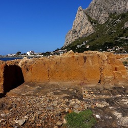 BARCARELLO. Fotografie di Giulio Azzarello ©2022. BARCARELLO. Fotografie di Giulio Azzarello ©2022.