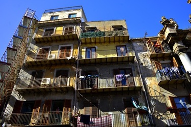 CENTRO STORICO di Palermo fotografie di Giulio Azzarello &copy;2019.