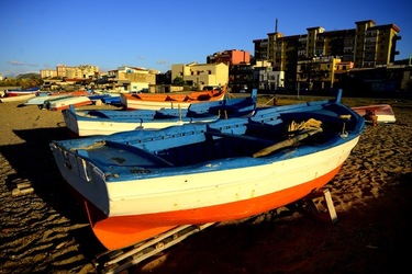 BARCHE da PESCA fotografie di Giulio Azzarello &copy;2019.