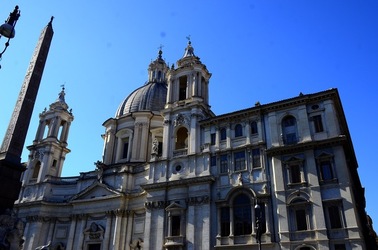 PIAZZA NAVONA Roma. Fotografie di Giulio Azzarello ©2020. PIAZZA NAVONA Roma. Fotografie di Giulio Azzarello ©2020.