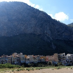 PERIFERIE. Fotografie di Giulio Azzarello &copy;2022.