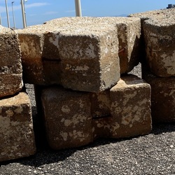 BALATONI. Fotografie di Giulio Azzarello &copy;2022.