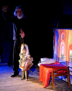 OPERA DEI PUPI di Mimmo Cuticchio in uno spettacolo natalizio a Palermo. Fotografie di Giulio Azzarello ©2014. OPERA DEI PUPI di Mimmo Cuticchio in uno spettacolo natalizio a Palermo. Fotografie di Giulio Azzarello ©2014.